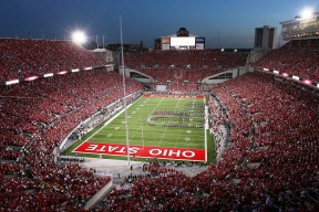 九游网页版官网 -表现优异引发热议！西亚卡姆在瑞士队比赛中战术调整赢得满堂喝彩