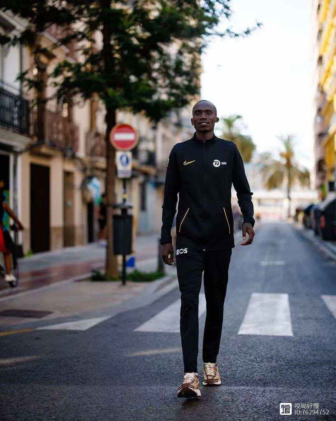  风云突变瓦伦西亚清晨复出首秀；欧篮联版图或变；气氛紧张；年轻球员得到机会