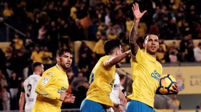  风云突变瓦伦西亚清晨复出首秀；欧篮联版图或变；气氛紧张；年轻球员得到机会