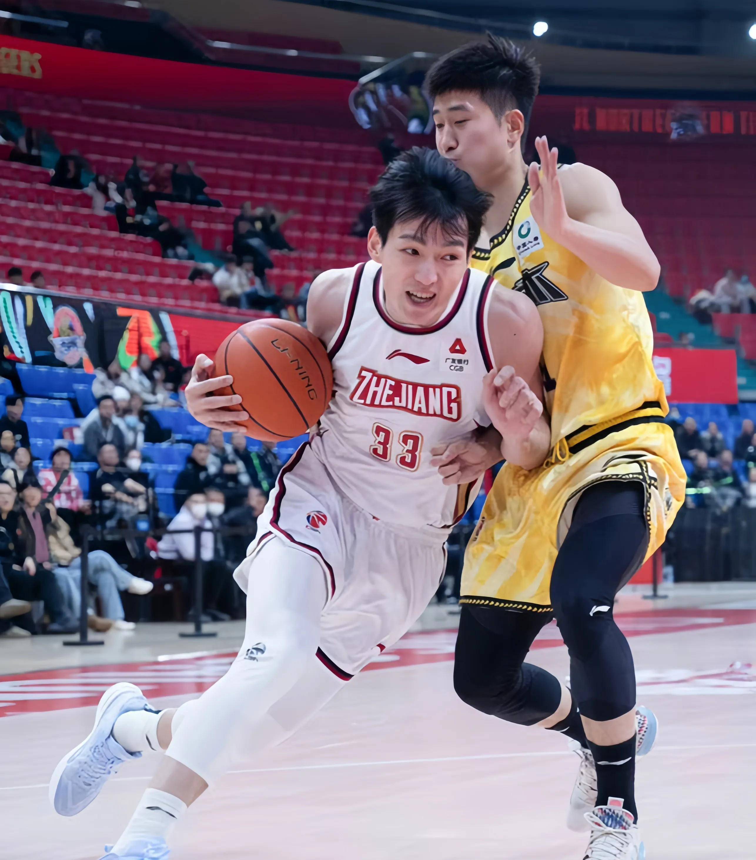 今晚CBA常规赛传出新动向，巴塞罗那豪取连胜，管理层表态：引发热议，高层口径保持一致(cba公布常规赛第11轮最佳阵容)