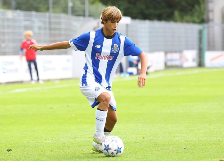  巴萨对巴黎的大逆转内马尔 