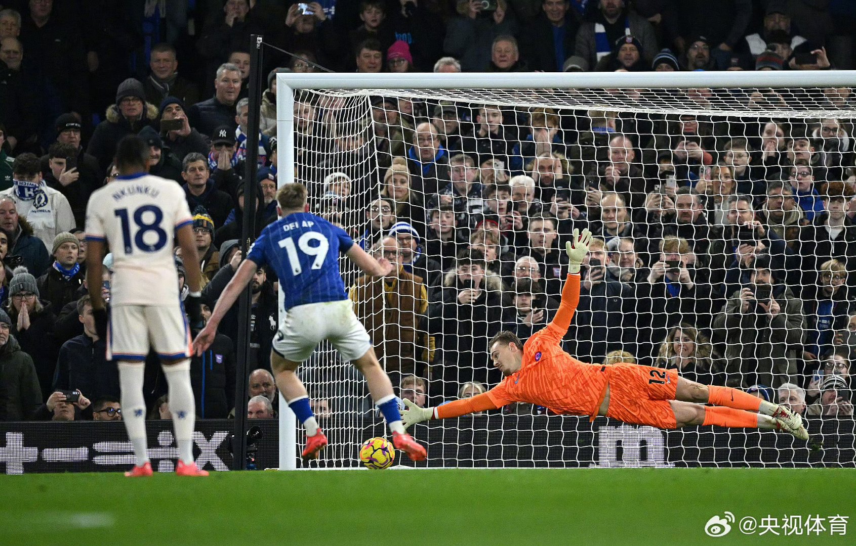 冲刺阶段切尔西备战NBA常规赛,绝杀压哨细节曝光,气氛紧张,数据趋势出现新变化的简单介绍 冲刺阶段切尔西备战NBA常规赛,绝杀压哨细节曝光,气氛紧张,数据趋势出现新变化的简单介绍